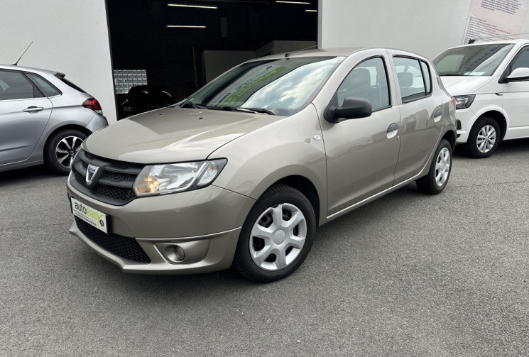 Dacia Sandero 1.2 75CV AMBIANCE + ATTELAGE