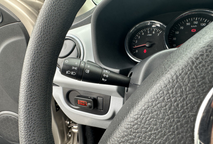 Dacia Sandero 1.2 75CV AMBIANCE + ATTELAGE