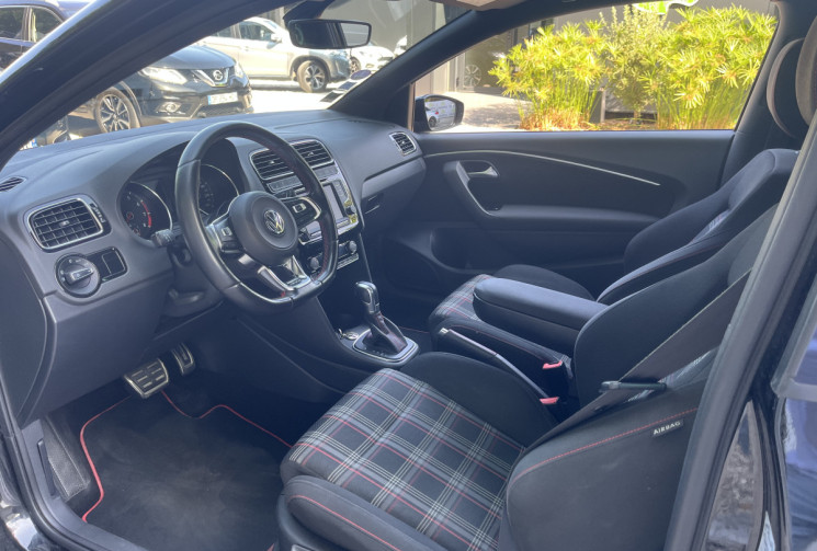 Volkswagen Polo GTI 1.8 192 / Entretien 100% Volkswagen / Mode Sport / Sièges Chauffants / CarPlay