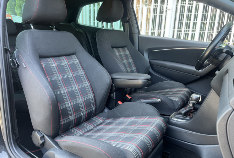 Volkswagen Polo GTI 1.8 192 / Entretien 100% Volkswagen / Mode Sport / Sièges Chauffants / CarPlay