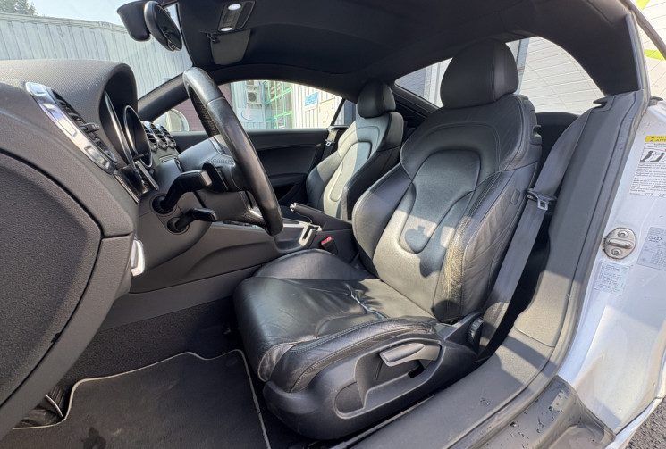 Audi TT 2.0 TFSi 200 cv  S-Tronic 6 * S Line * Origine France * Historique Entretien OK