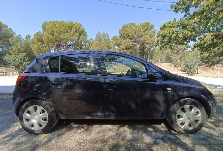 Opel Corsa 1.2L 85ch - Clim - Régulateur - Cuir - Ed. 150ème anniversaire