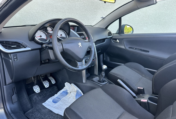 Peugeot 207 CC 1.6 e 16V 120cv