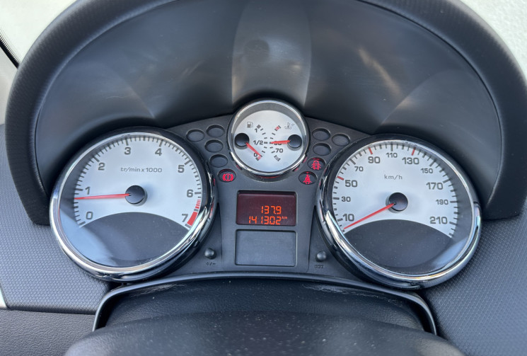 Peugeot 207 CC 1.6 e 16V 120cv