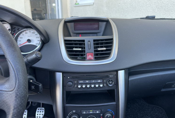 Peugeot 207 CC 1.6 e 16V 120cv