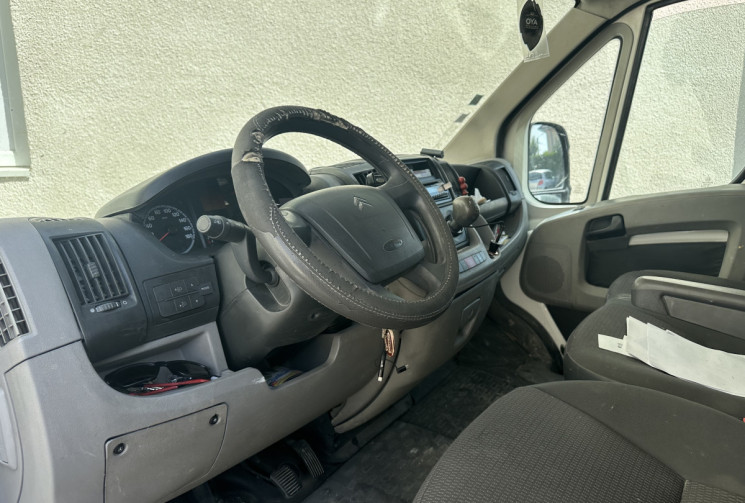 Citroën Jumper III Phase 1/2 Fourgon 35 L2H1 2.2 HDi 16V Fourgon moyen 100 cv