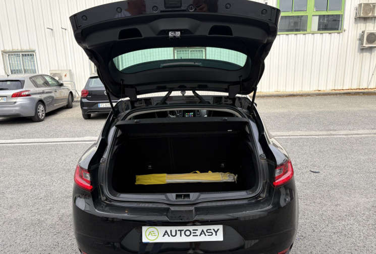 Renault Megane IV INTENS 1.3 TCe 140 cv * Carplay * Caméra * Led Ambiance * Multi sense