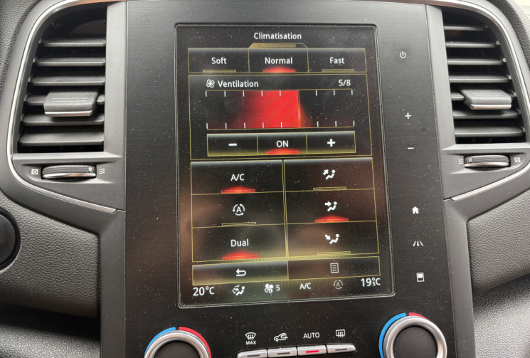 Renault Megane IV INTENS 1.3 TCe 140 cv * Carplay * Caméra * Led Ambiance * Multi sense