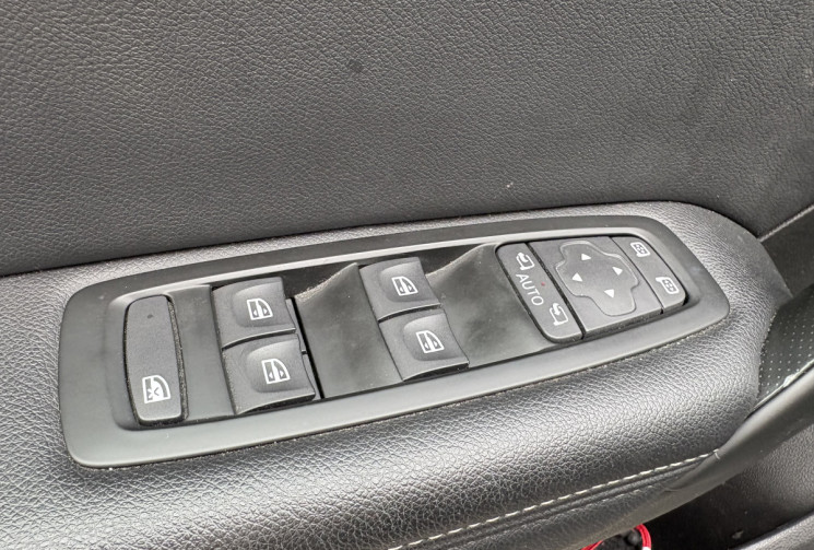 Renault Megane IV INTENS 1.3 TCe 140 cv * Carplay * Caméra * Led Ambiance * Multi sense