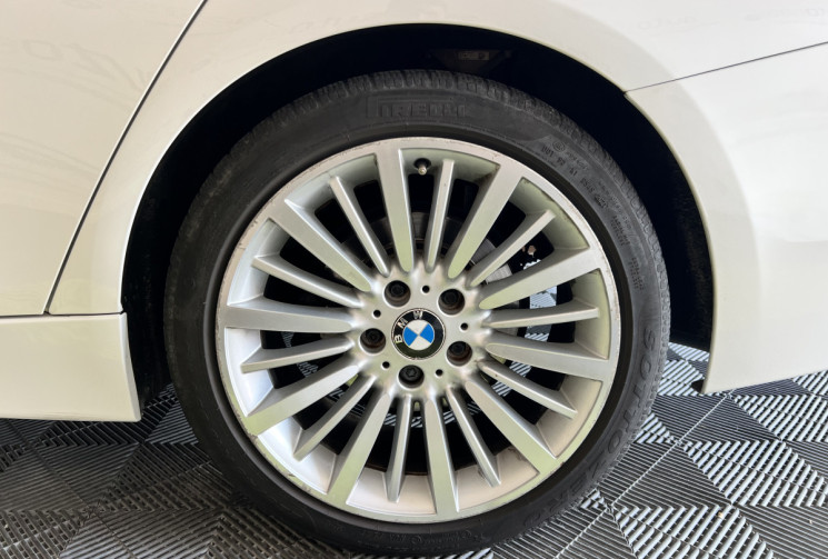 BMW Série 3 F30 318D 142 CH LUXURY 
