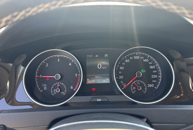 Volkswagen Golf VII 1.6 TDI 105 Ch CUP DSG7 5P * DISTRIBUTION NEUVE * TOIT OUVRANT * RADARS ARR / AV