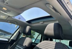 Volkswagen Golf VII 1.6 TDI 105 Ch CUP DSG7 5P * DISTRIBUTION NEUVE * TOIT OUVRANT * RADARS ARR / AV