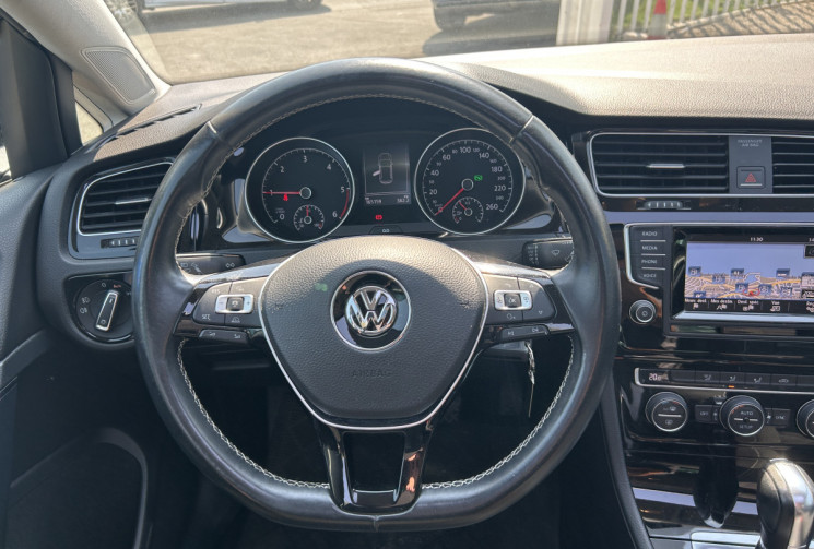 Volkswagen Golf VII 1.6 TDI 105 Ch CUP DSG7 5P * DISTRIBUTION NEUVE * TOIT OUVRANT * RADARS ARR / AV