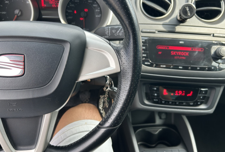 SEAT Ibiza IV 1.6 TDI 90 Ch FAP REFERENCE COPA * DISTRIBUTION NEUVE * 