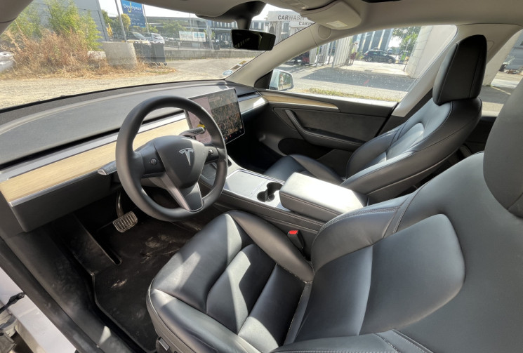 Tesla Model Y Standard RWD TVA DEDUCTIBLE 1ère Main.