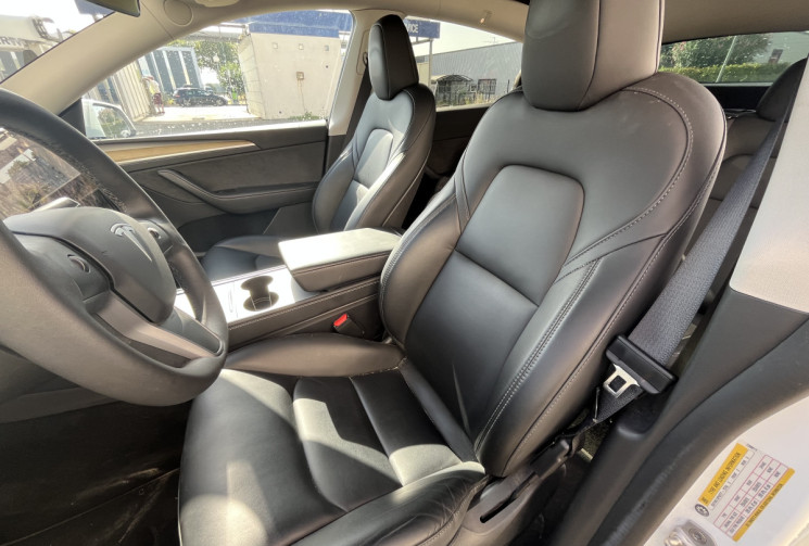 Tesla Model Y Standard RWD TVA DEDUCTIBLE 1ère Main.
