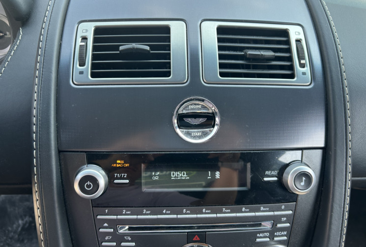 Aston Martin VANTAGE V8 4.7L 420 Ch BOITE MANUELLE