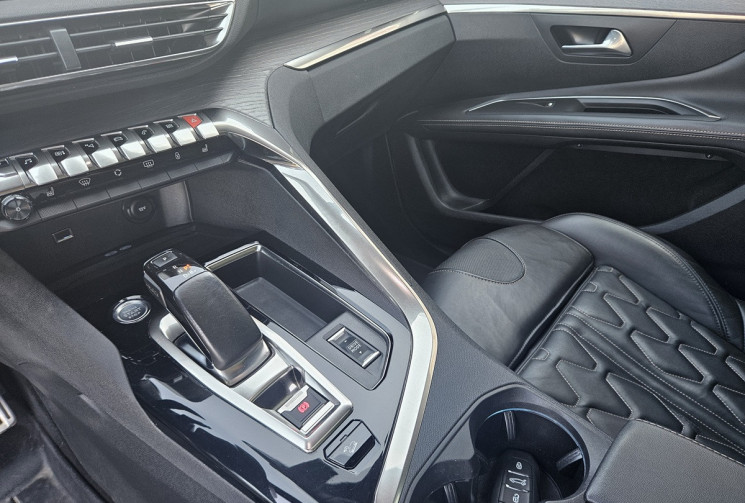 Peugeot 3008 II 1.6 HYBRID 4 300 GT EAT8
