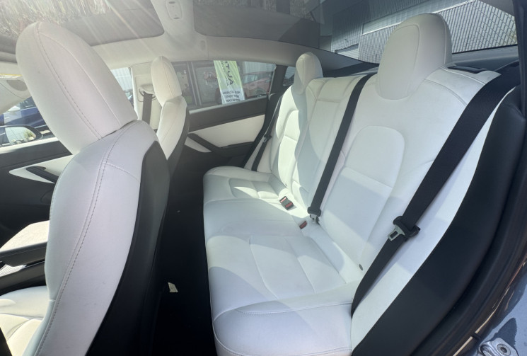 Tesla Model 3 Long-Range Dual Motor AWD