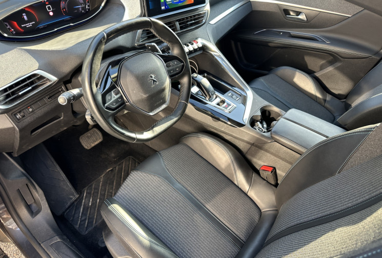 Peugeot 3008 BLUEHDI 130 CH S&S EAT8 ALLURE PACK / Première main / Suivi complet / Attelage