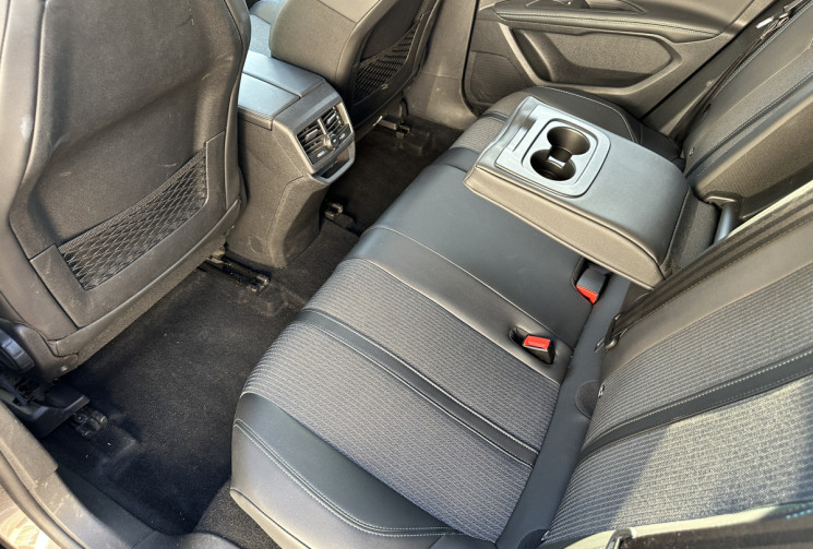 Peugeot 3008 BLUEHDI 130 CH S&S EAT8 ALLURE PACK / Première main / Suivi complet / Attelage