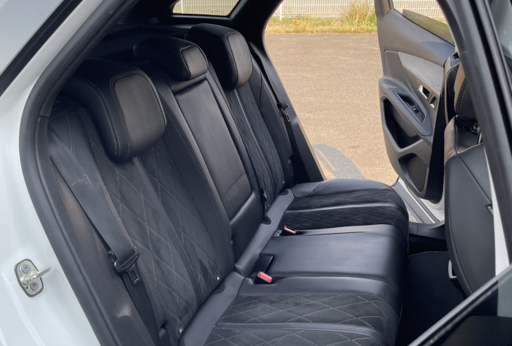 Peugeot 3008 II  2.0 BlueHDI EAT6 180 CV GT BVA