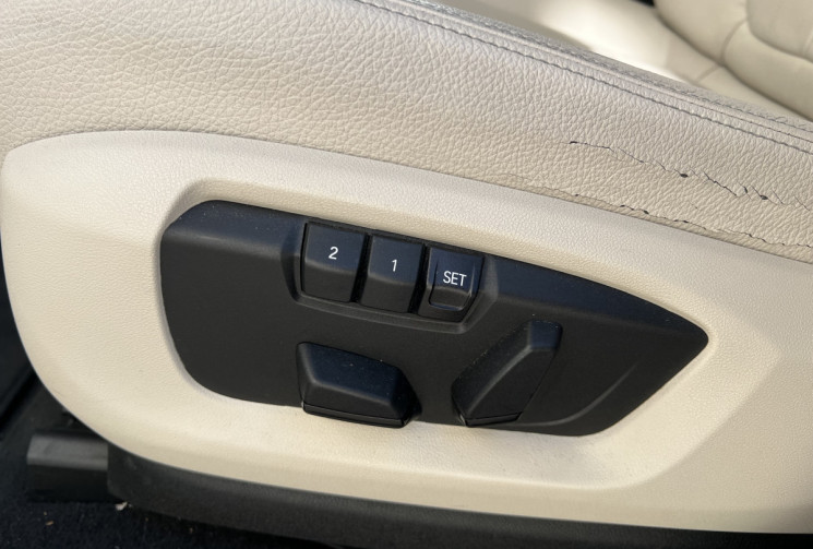 BMW X5 (F15) 30d xDrive 3.0 d 24V 258 cv Boîte auto BMW X5 (F15) 30d xDrive 3.0 d 24V 258 cv Boîte auto