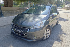 Peugeot 208 1.2L 82CH STYLE - Distrib à jour - Clim - Bluetooth - Gtie 12 mois