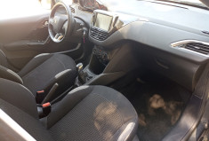 Peugeot 208 1.2L 82CH STYLE - Distrib à jour - Clim - Bluetooth - Gtie 12 mois