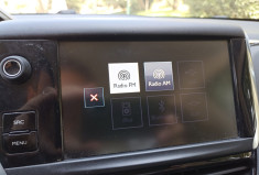Peugeot 208 1.2L 82CH STYLE - Distrib à jour - Clim - Bluetooth - Gtie 12 mois