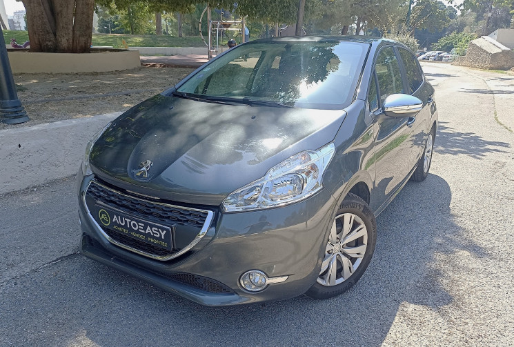 Peugeot 208 1.2L 82CH STYLE - Distrib à jour - Clim - Bluetooth - Gtie 12 mois