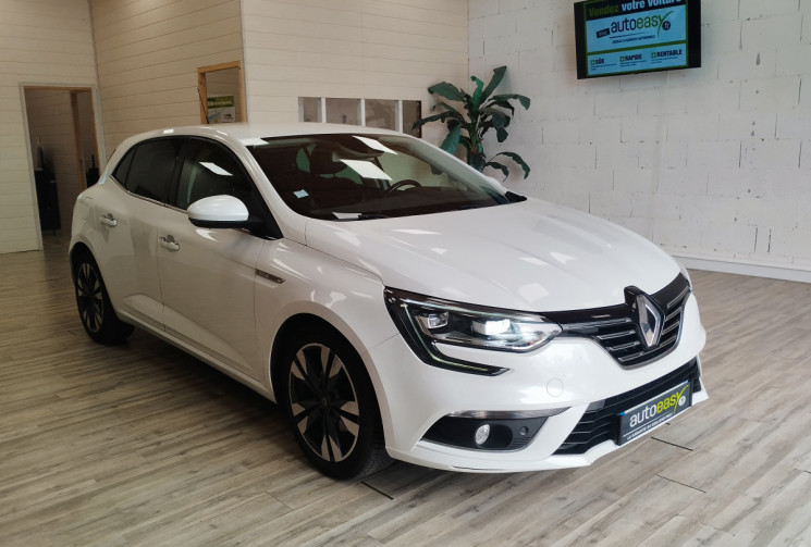 Renault Megane IV Hatchback 1.5 Blue dCi EDC6 115 cv BUSINESS INTENS 