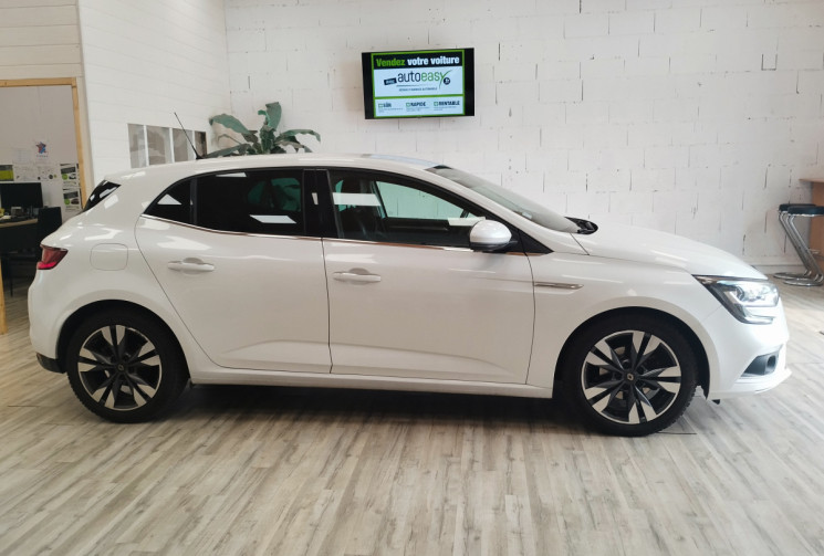 Renault Megane IV Hatchback 1.5 Blue dCi EDC6 115 cv BUSINESS INTENS 