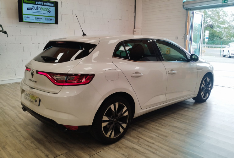 Renault Megane IV Hatchback 1.5 Blue dCi EDC6 115 cv BUSINESS INTENS 