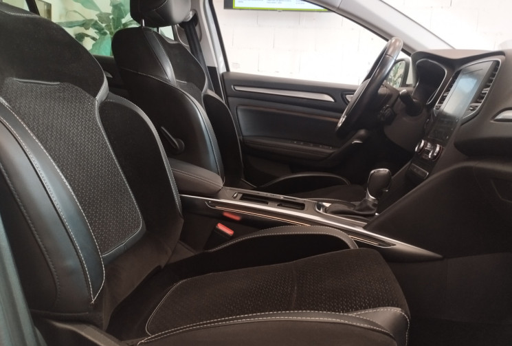 Renault Megane IV Hatchback 1.5 Blue dCi EDC6 115 cv BUSINESS INTENS 