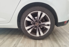 Renault Megane IV Hatchback 1.5 Blue dCi EDC6 115 cv BUSINESS INTENS 