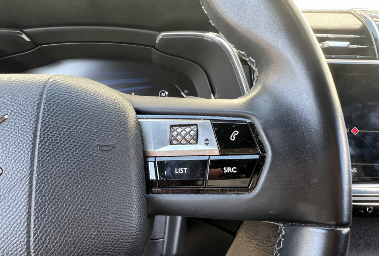 DS DS 7 Crossback 1.5 Blue HDi EAT8 SO CHIC S&S 130 ch BVA 