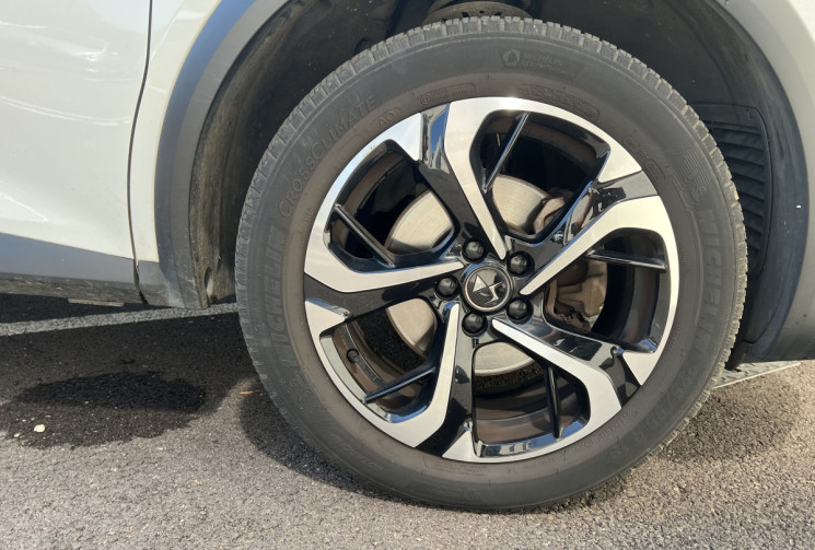 DS DS 7 Crossback 1.5 Blue HDi EAT8 SO CHIC S&S 130 ch BVA 