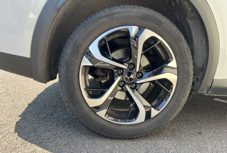 DS DS 7 Crossback 1.5 Blue HDi EAT8 SO CHIC S&S 130 ch BVA 