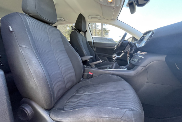 Peugeot 308 1.6 BLUEHDI / 120 CH / ACTIVE BUSINESS
