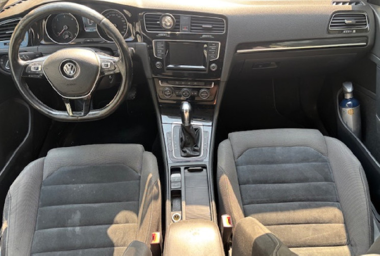Volkswagen Golf VII confortline 5 Portes 1.6TDI Blue Motion DSG7 S&S 105 cv / GPS / DETECTEUR AV AR