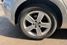 Volkswagen Golf VII confortline 5 Portes 1.6TDI Blue Motion DSG7 S&S 105 cv / GPS / DETECTEUR AV AR
