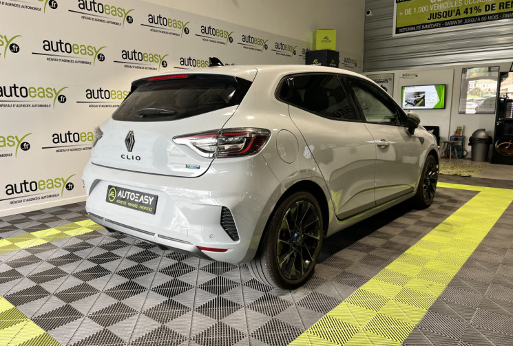 Renault Clio E-TECH 145 CH ESPRIT ALPINE 
