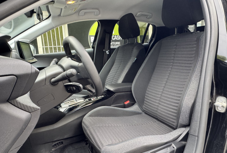 Peugeot 208 électrique e-208 100kW 136 ch STYLE