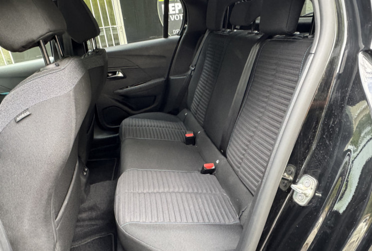 Peugeot 208 électrique e-208 100kW 136 ch STYLE