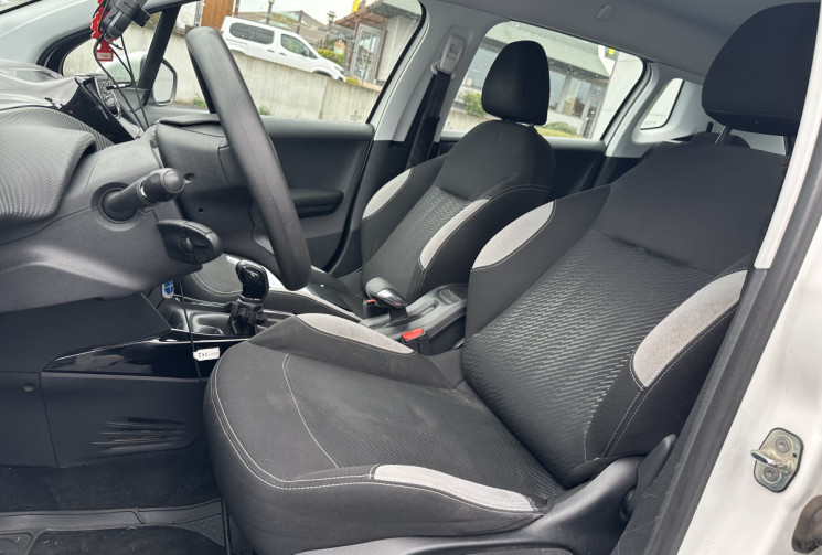 Peugeot 2008 1.2 82 CH ACCESS