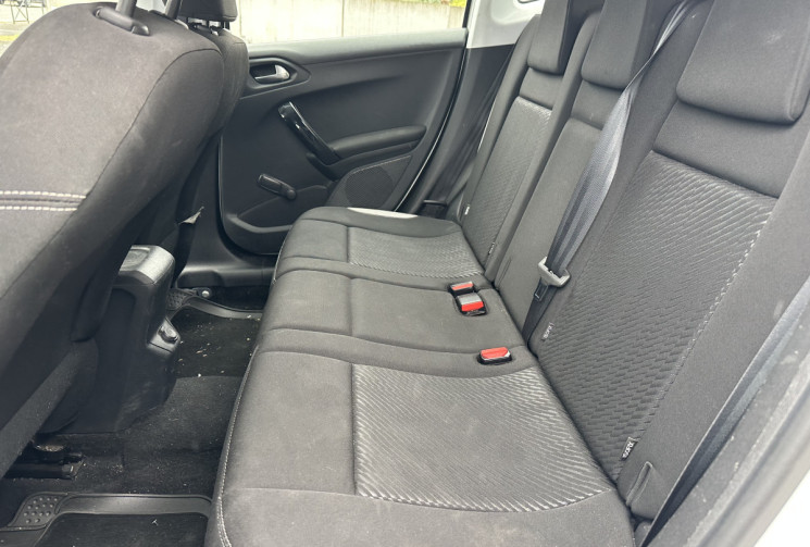 Peugeot 2008 1.2 82 CH ACCESS