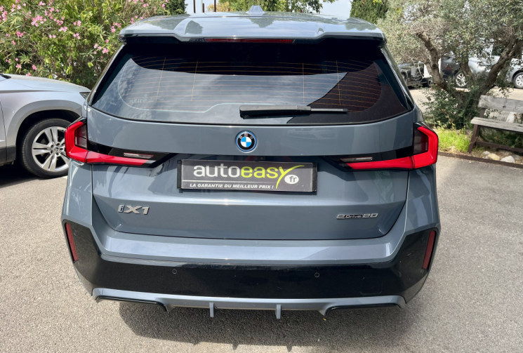 BMW iX1 eDrive20 204ch M sport 
