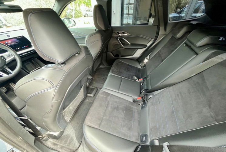 BMW iX1 eDrive20 204ch M sport 