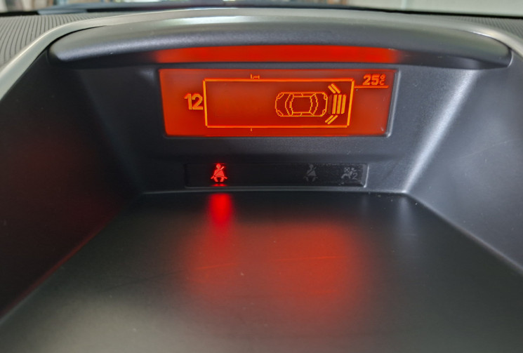 Peugeot 207 CC  1.6  e 16 V 120